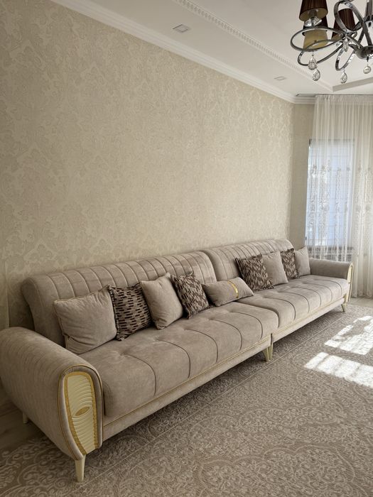 Диван 4.4 метр новая срочно продается