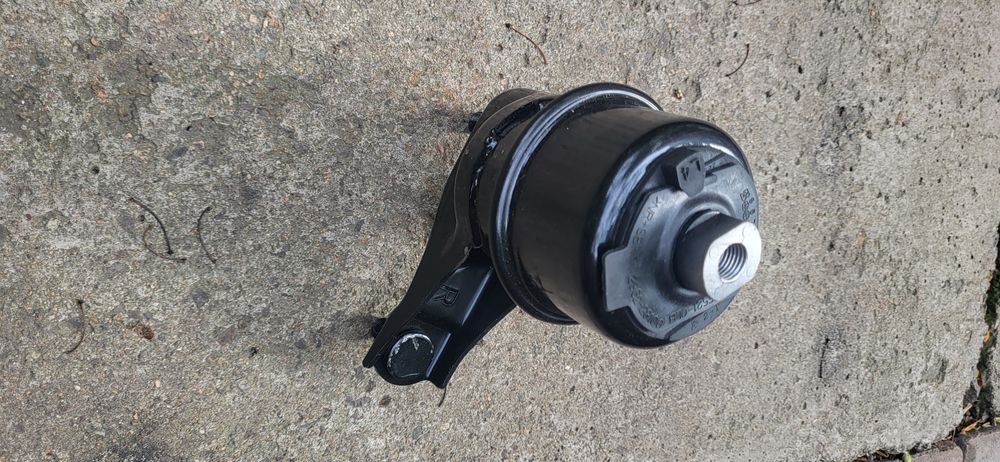 Подушки на двигатель