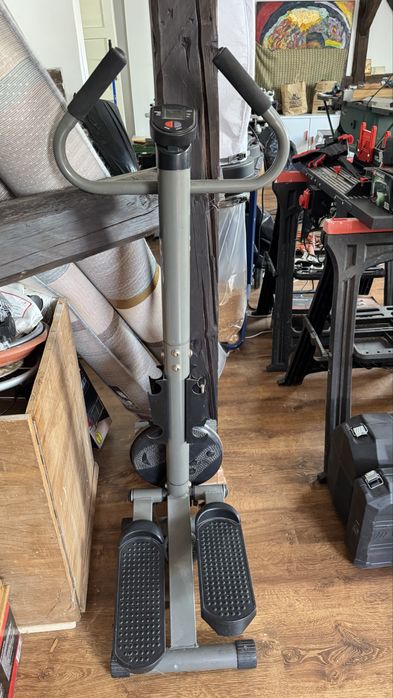 Stepper fitness cu ghidon și computer LCD – aparat aerobic