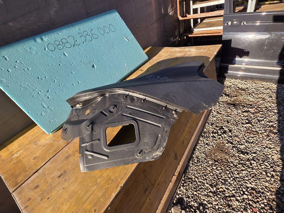 Mercedes benz CLA w118 19- заден десен панел калник