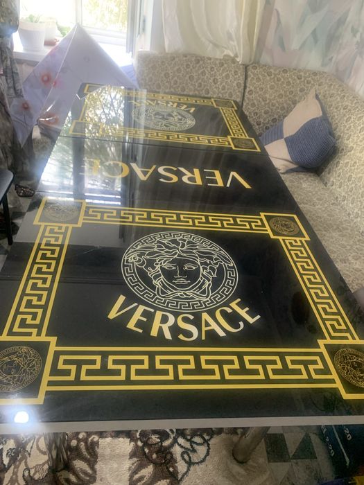 Стол стеклянный разд