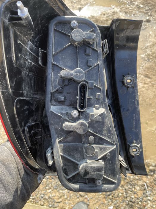 Задний стоп фара правая кобальт