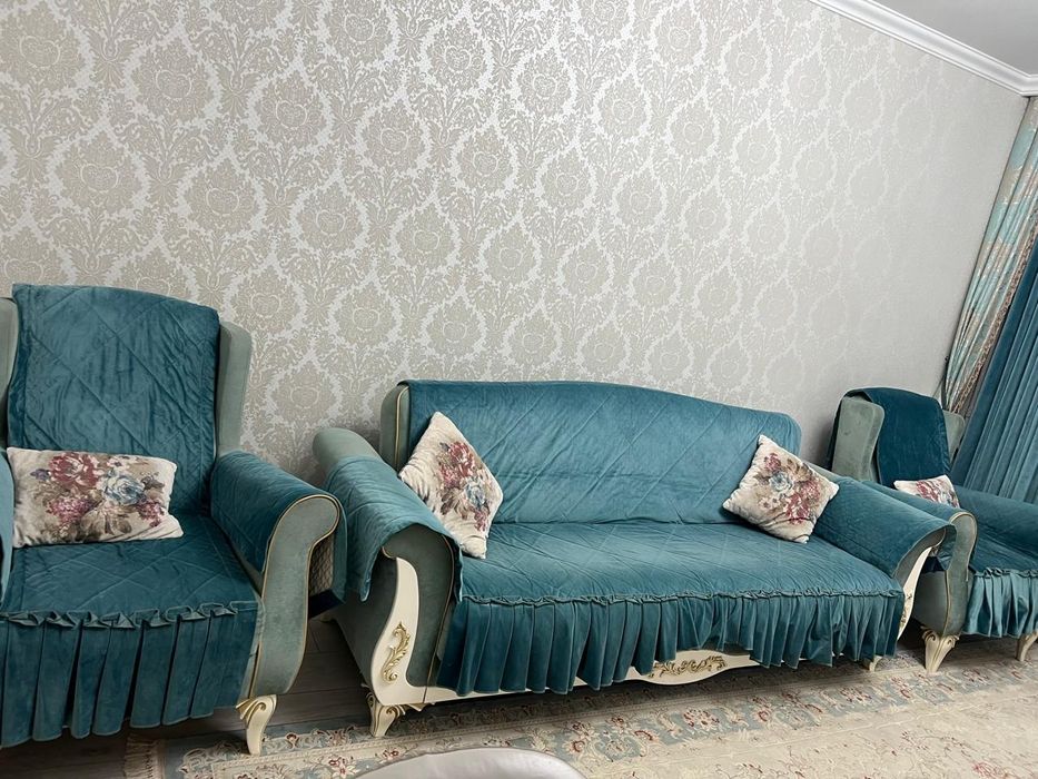 Мебель.Диван с креслом