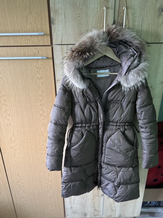 Дамско зимно яке с естествен косъм