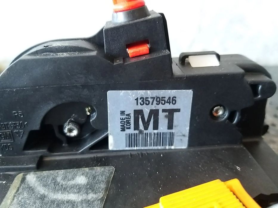 Broasca usa dreapta spate opel mokka x j13 13579546