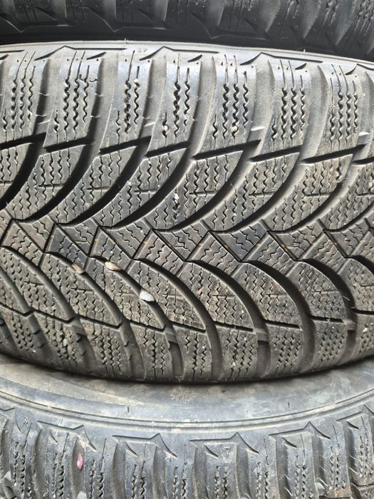 215 55 16 Nexen 4 anvelope iarna ca noi
