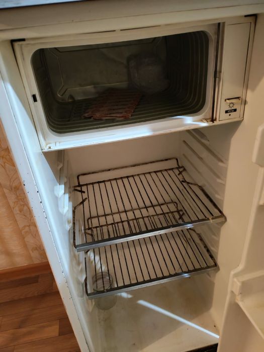 Продается Холодильник