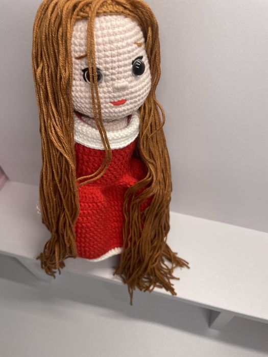 Păpușă Amigurumi croșetată manual