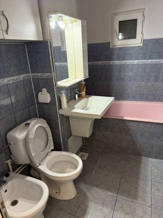 Vand apartament Filiasi-central,2 camere ,decomadat