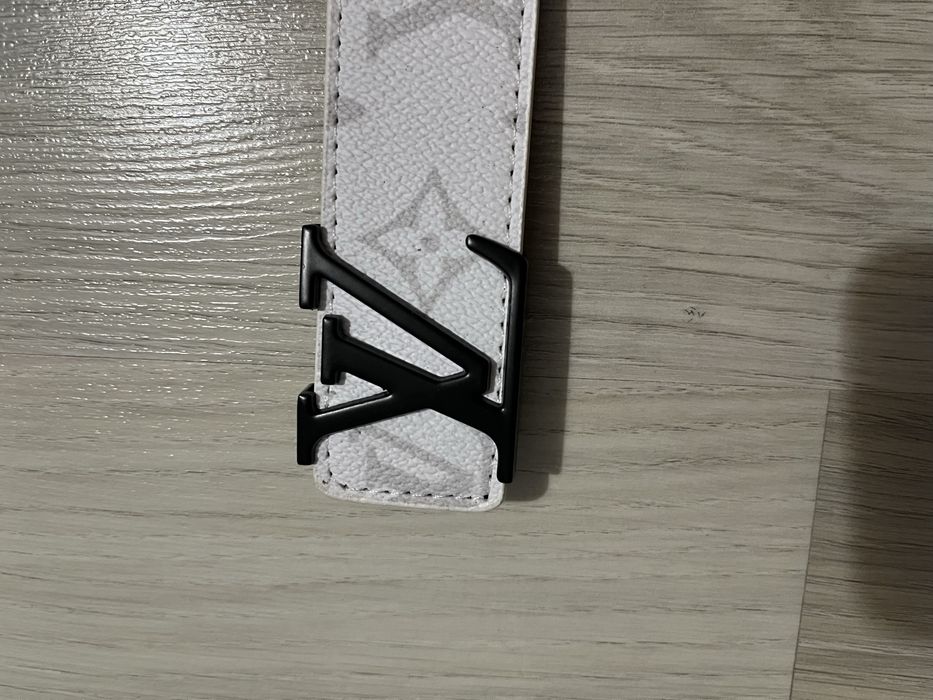 Curea Louis Vuitton Alba Noua