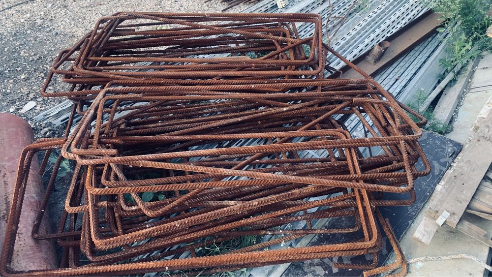 Хомуты из арматуры 45х110см, d16