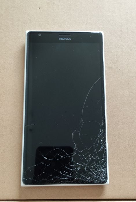 Nokia Lumia 1520 на запчасти