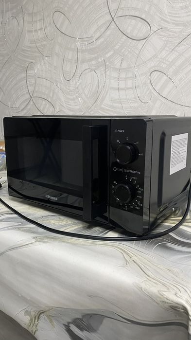 Микроволновка Hansa