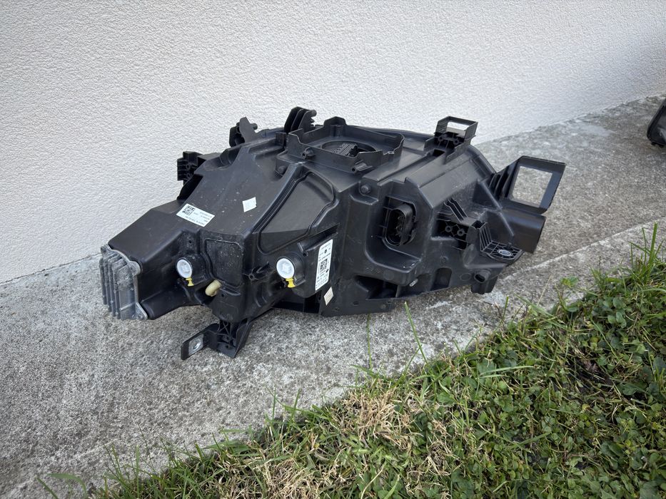 Far WV ID 3 Full Led dreapta