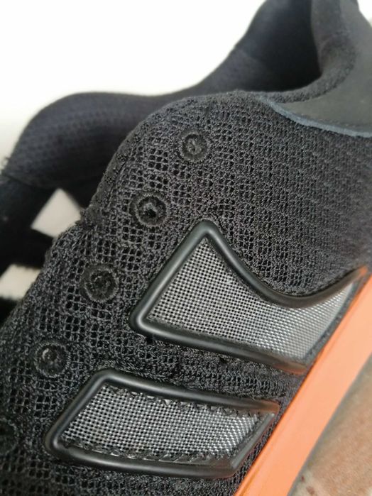 Спортни обувки GLOBE