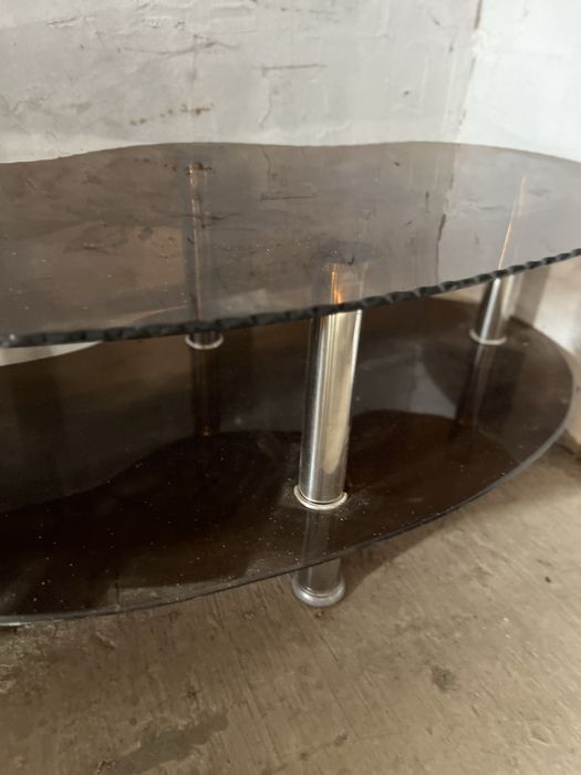 Столик для тевизора.