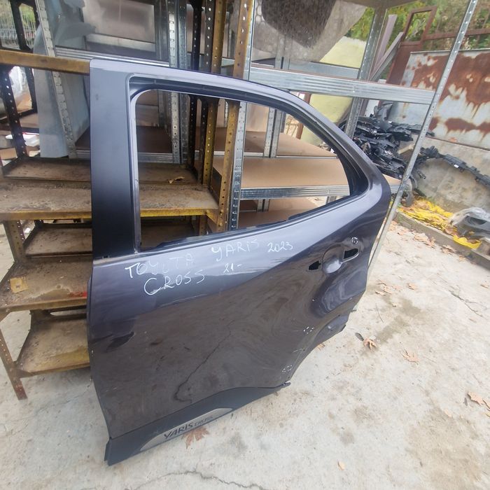 Toyota Yaris Cross 2023 след 2021 задна лява врата