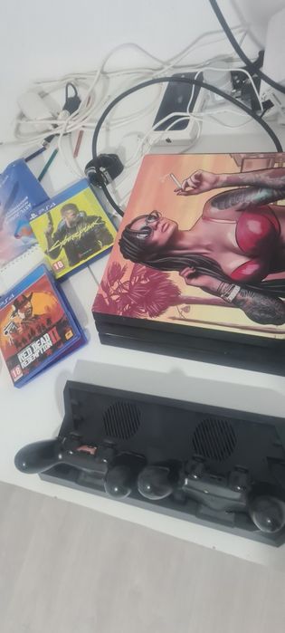 Пс4 про 1 тб продам