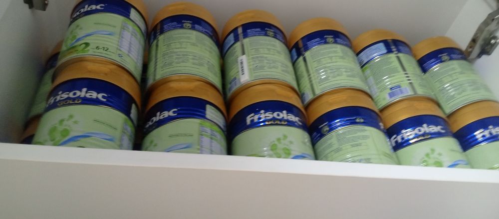 Продаю банки от детской смеси кашы фрисо лак