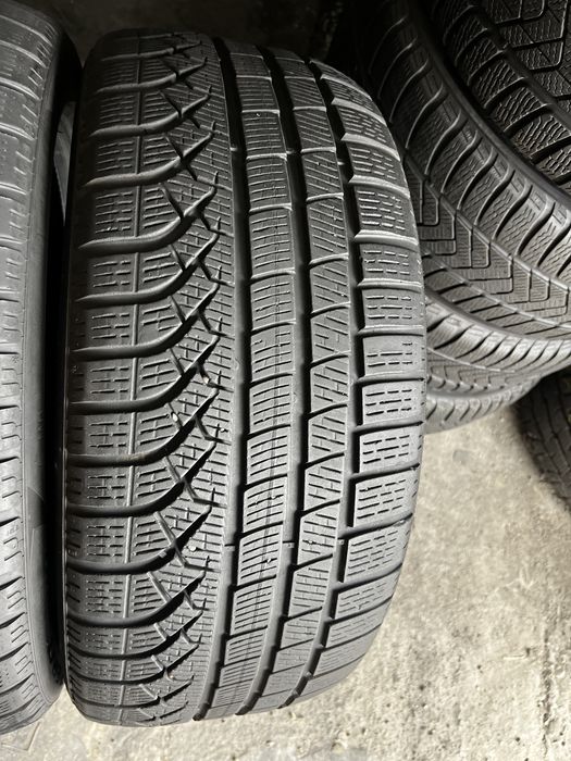 4 anvelope iarna 275/40/19 + 245/45/19 , Pirelli * , DOT  2023/2024 !