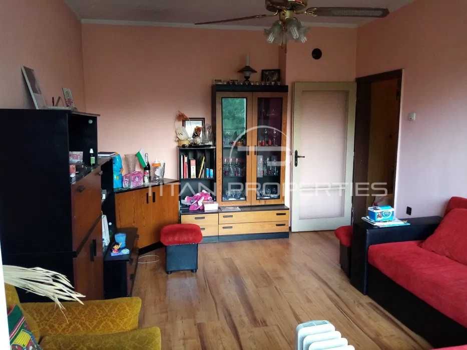 Продава се Тристаен апартамент в Пловдив, Гагарин - 56 кв.м за 2054 €/кв.м - Снимка #5