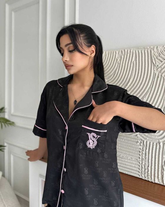 Дамски комплекти VS. Размери S, M, L, XL