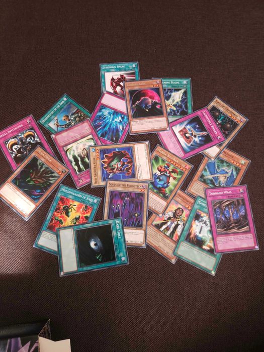 yugioh карти оригинални 150 бр.
