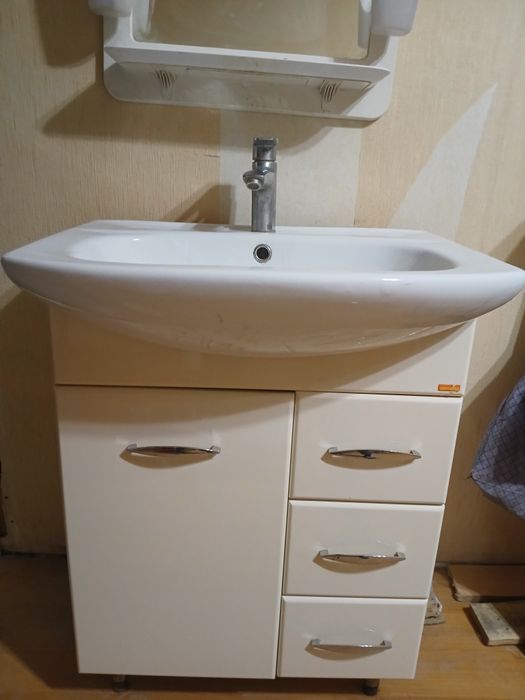 Продаётся тумба с раковиной