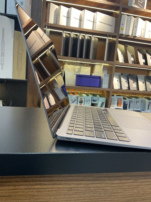 Macbook air M1 13 dyum
