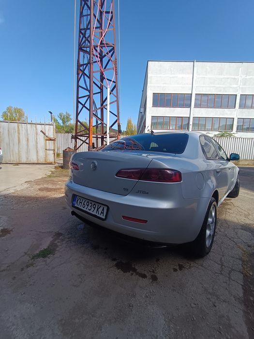 Алфа Ромео поддържана и пазена