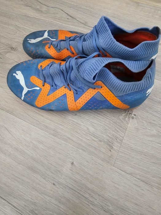 Футбольные бутсы