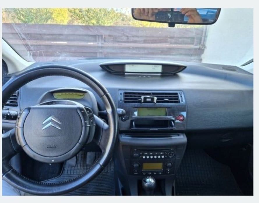 Vând Citroën C4 81.000km reali