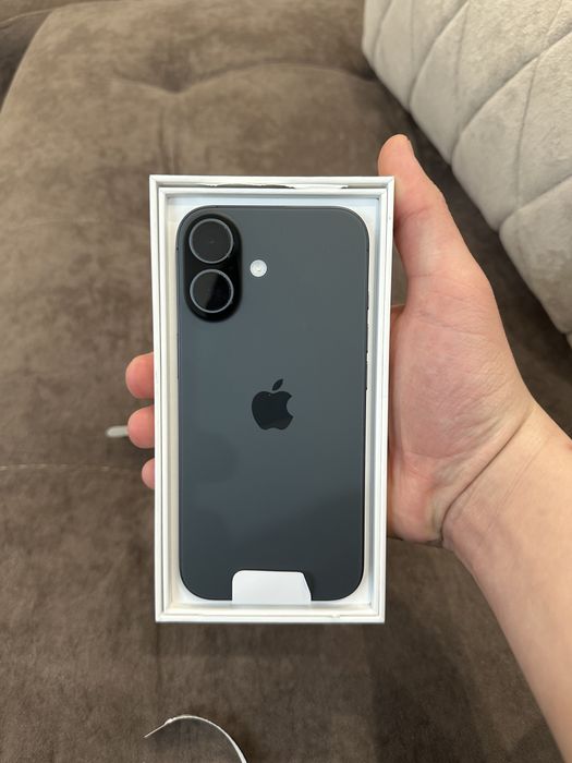 практический новый айфон 17