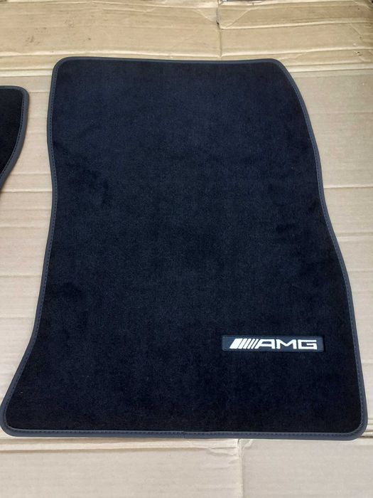 Presuri/covorase auto velur mocheta pt. MERCEDES EQB
