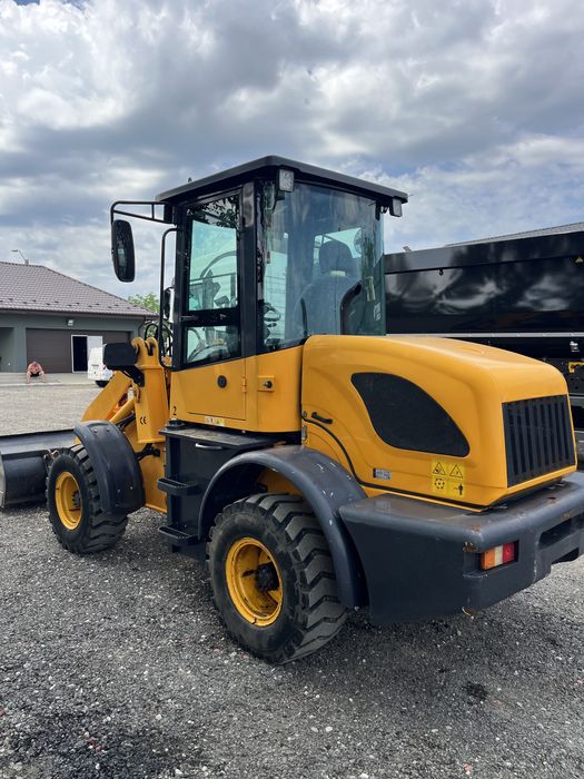 Incarcator frontal (vola) hytec