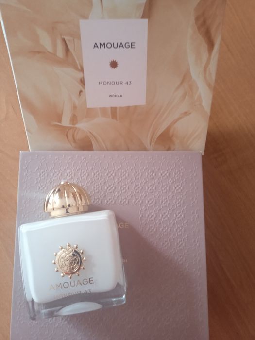 Продам оригинал парфюм Амуаж Хонор 43
