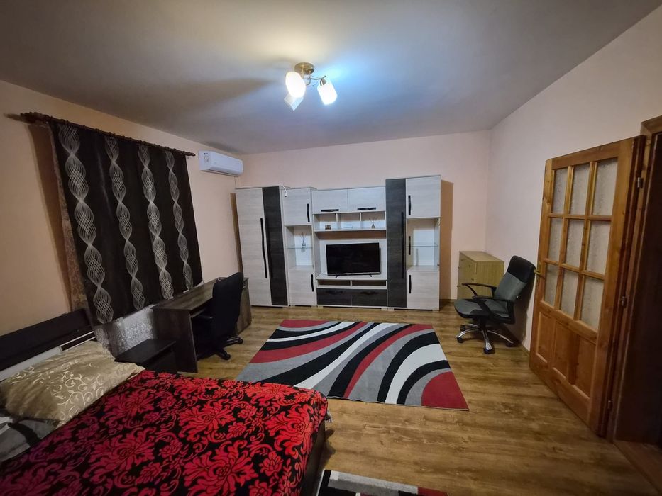 Apartament cu 2 camere in zona centrală