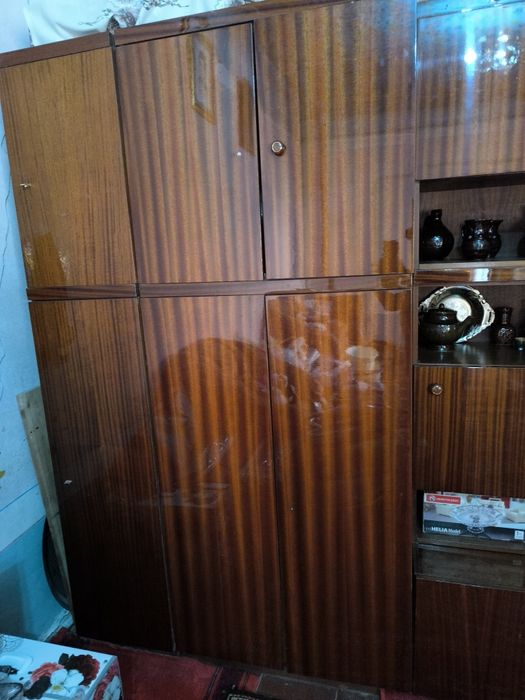 Стенка хорошем состоянии