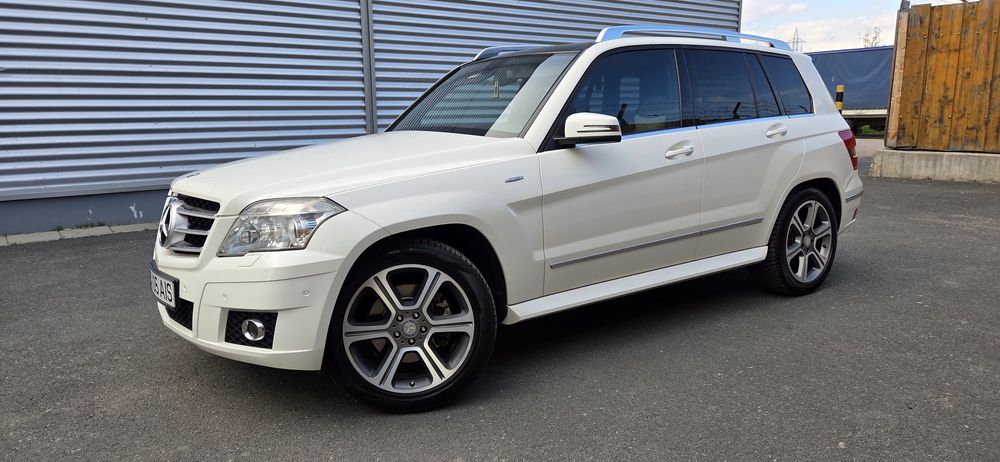 Mercedes GLK 220 cdi 4 MATIC Edition1, Panoramic  Bi-xenon,Tapițerie piele