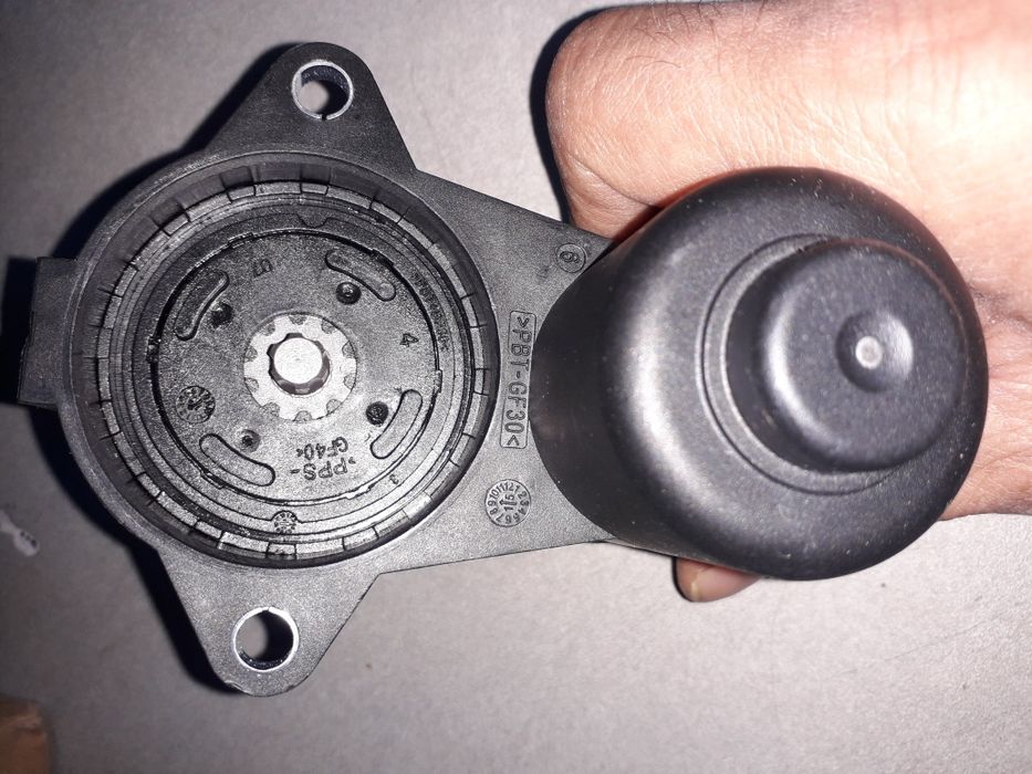 Motoras etrier frana spate VW Passat B6 (6 dinti) model pana in 2009