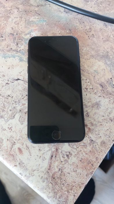 Iphone SE 2020г.