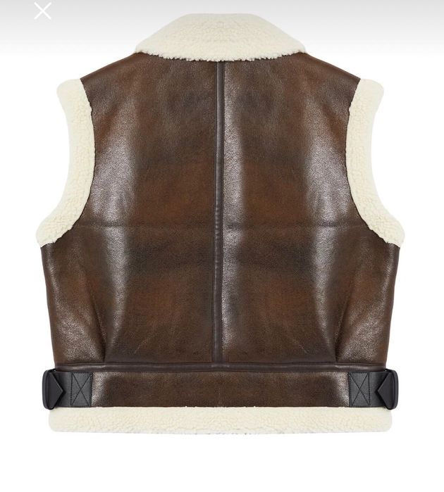 Продавам Елек поради неулучен размер
Елекът е в отлично състояние………..