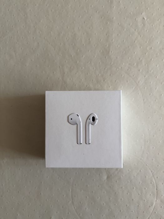 Apple AirPods 2nd Generation