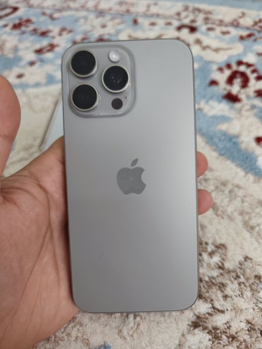 iPhone 16 pro max 256 GB в хорошем состоянии.