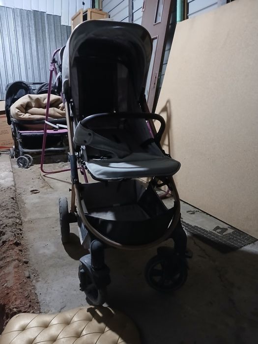 Коляска деткскии буу
