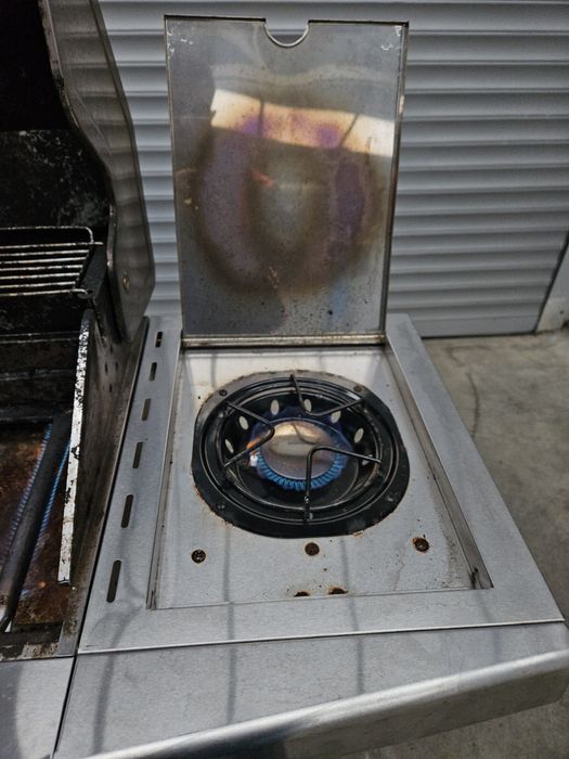 Професионален грил на газ