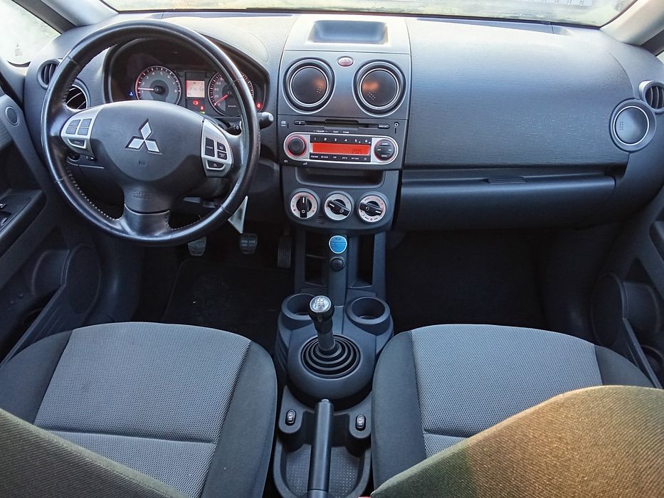Mitsubishi Colt 2009, benzina!