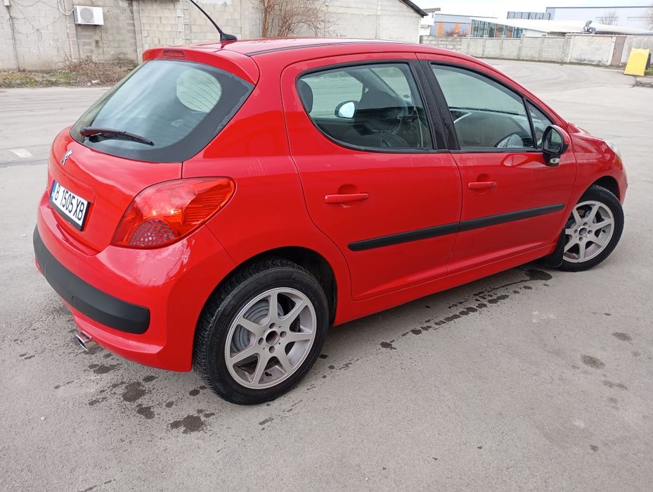Пежо 207 1.4 газ