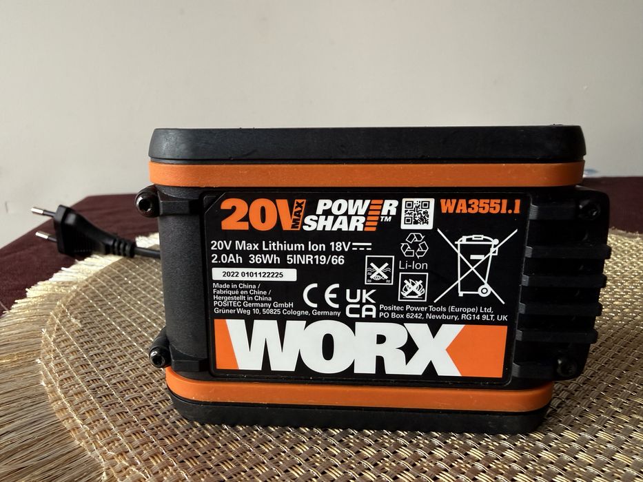 Зарядно и батерия WORX