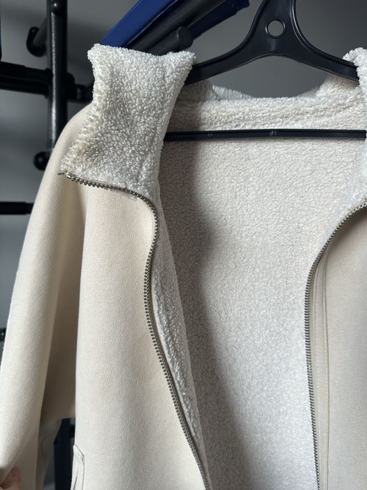 Продам дубленку двухсторонюю размер М